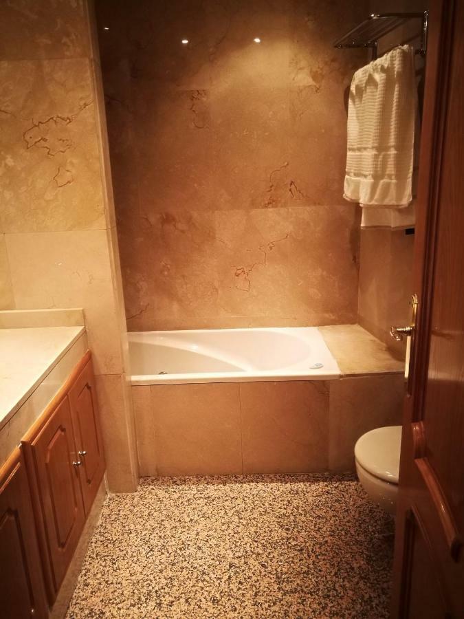 Apartamentos Torr Av America - Lopez De Hoyos - Chamartin 마드리드 외부 사진